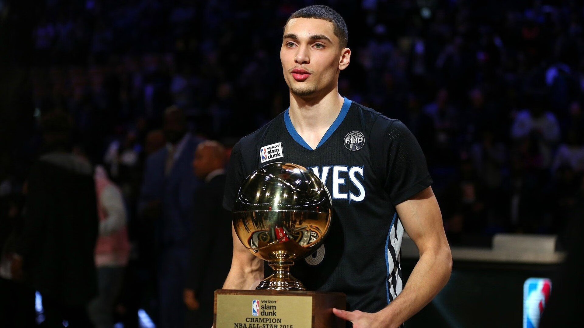 惊艳四座!高诗岩率天津队力克四川队,展现核心价值